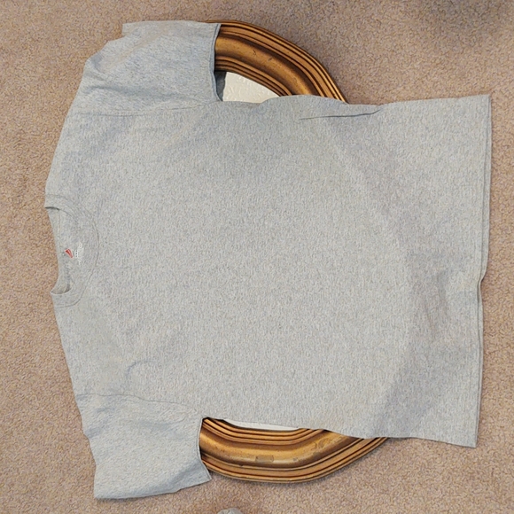 *2 for $4* NWOT Hanes Tees Size M - Picture 4 of 4